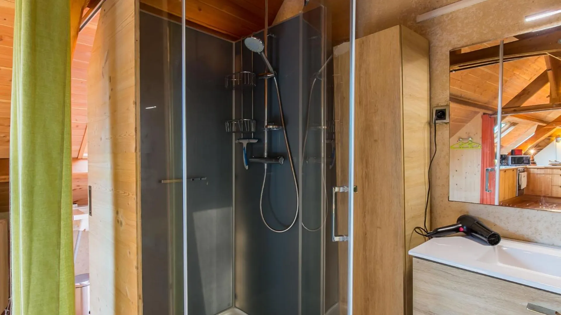 Apartment La Part Des Anges By Interhome Guimaec